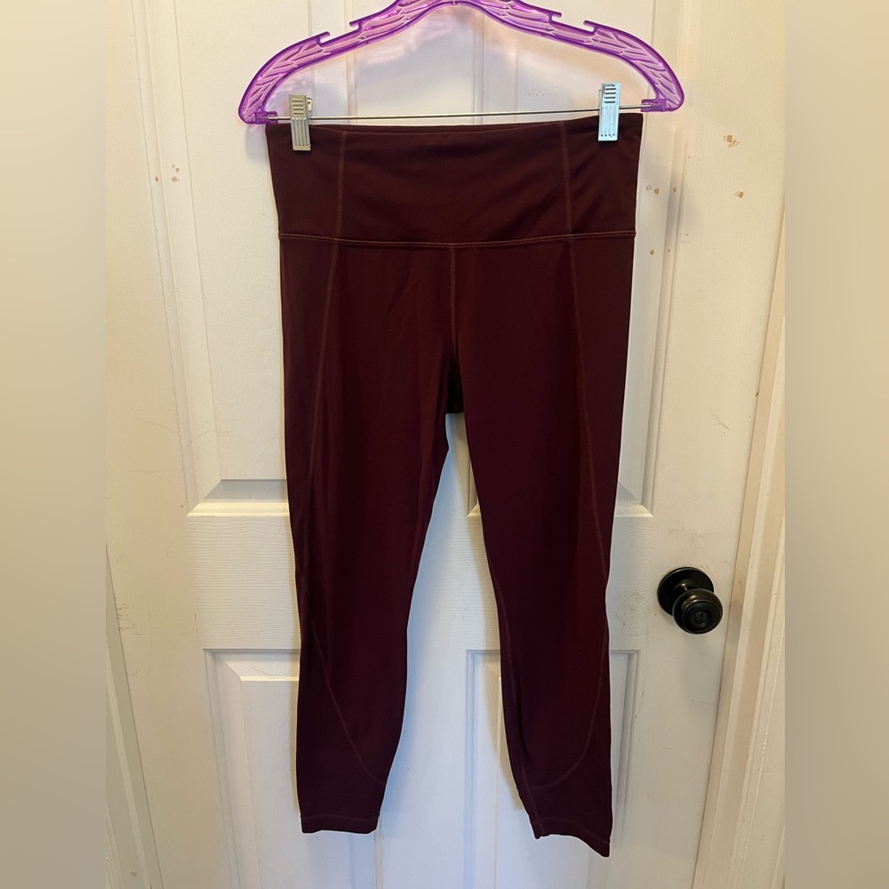 GUC Athleta High-Rise 24” Leggings in Burgundy - Sz Medium